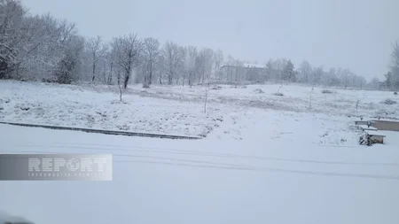 Şuşaya güclü qar yağıb