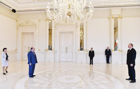 President Ilham Aliyev receives credentials of Ecuadorian and Chilean ambassadors