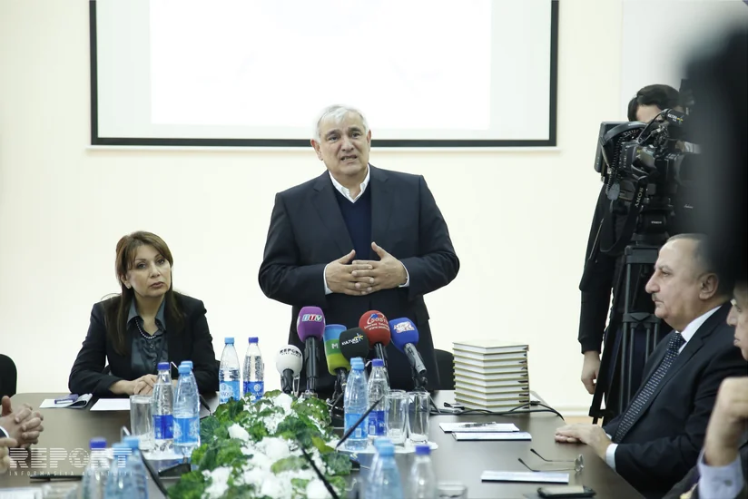 Kamal Abdullayev: Azərbaycanda aparılan düzgün siyasət nəticəsində şiələrlə sünnilər bir məsciddə namaz qılırlar