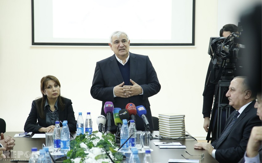 Kamal Abdullayev: Azərbaycanda aparılan düzgün siyasət nəticəsində şiələrlə sünnilər bir məsciddə namaz qılırlar