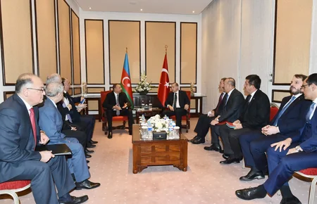 Azərbaycan və Türkiyə Prezidentləri ölkələrimiz arasında dostluq və qardaşlıq əlaqələrinin inkişafından məmnunluq ifadə ediblər - YENİLƏNİB