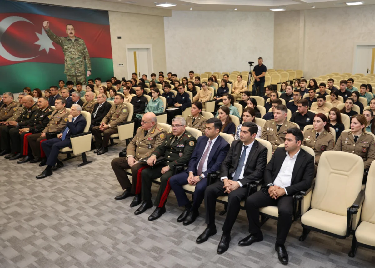 FHN-də fövqəladə hallar könüllülərinin təltifetmə mərasimi keçirilib