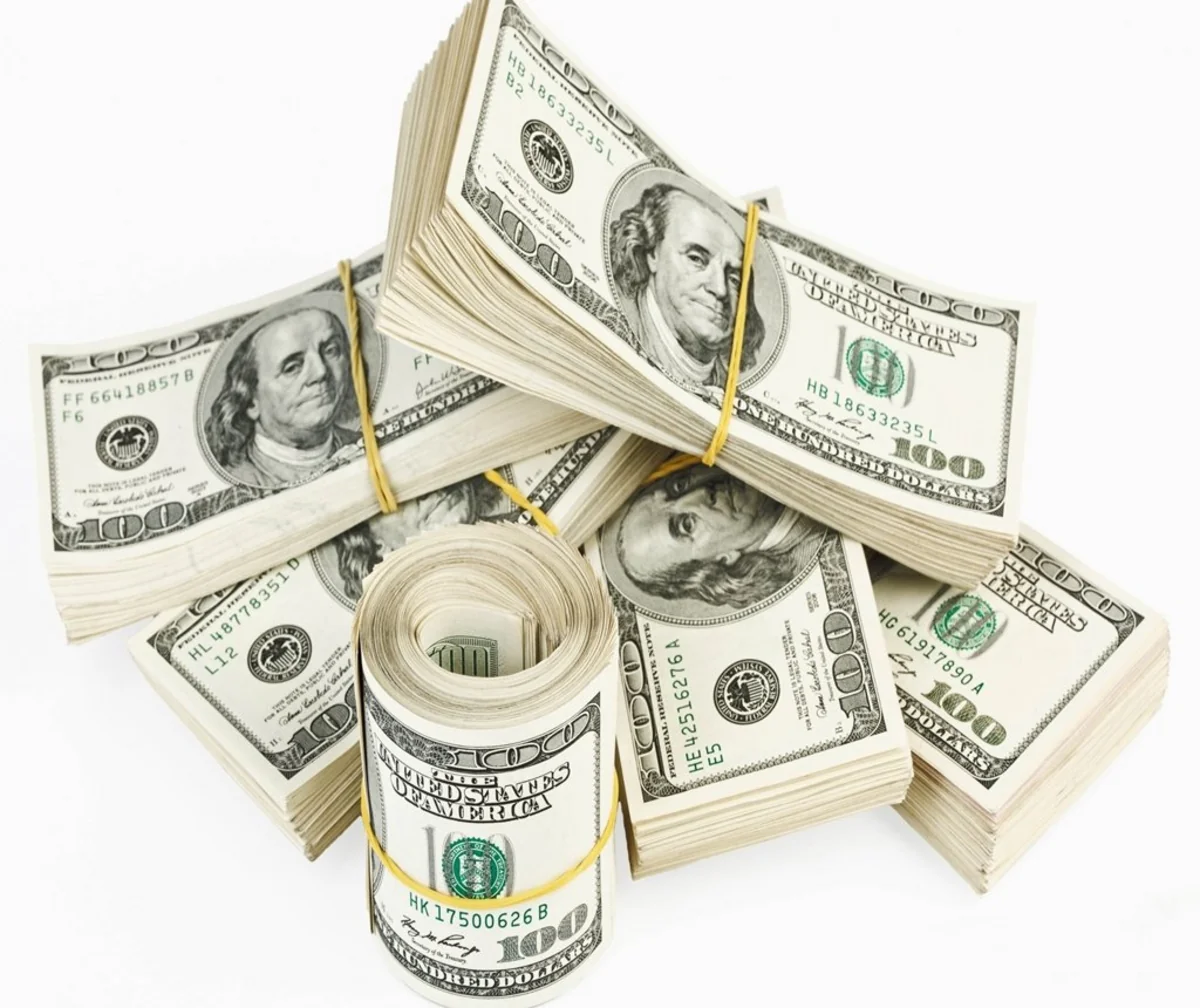 Bakıda qadına qarşı 500 min dollarlıq dələduzluq edilib