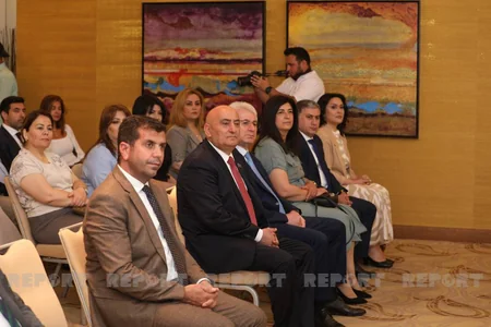 Məktəb psixoloqları üçün stolüstü kitabın təqdimatı olub