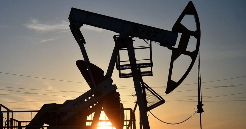 Oil prices rise amid strong US demand and stock decline