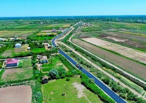 В Саатлы реконструируют дорогу протяженностью 3 км