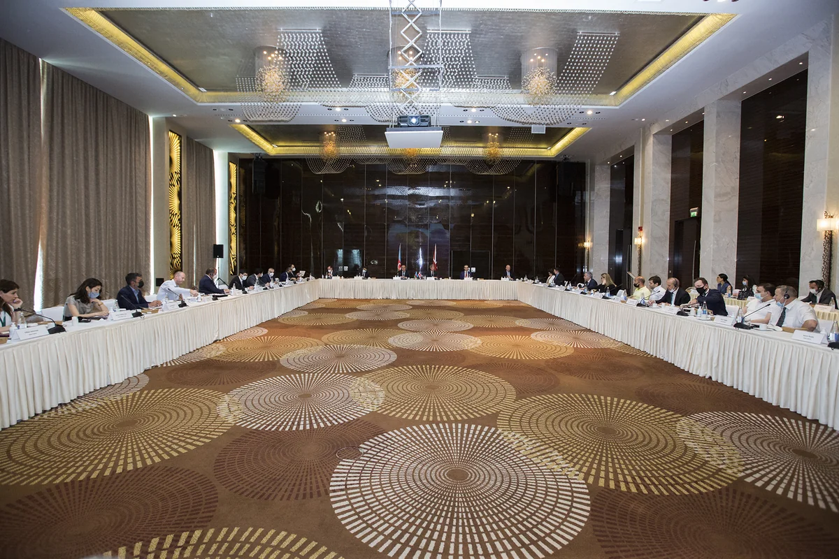 Səfər Mehdiyev Britaniyanın biznes qrupunun nümayəndələri ilə görüşüb