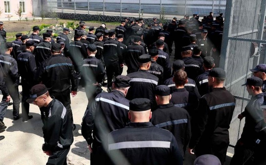 KİV: Rusiyada 25 il müddətinə həbs edilən qatil Ukraynada zərərsizləşdirilib, Moskva onu təltif edib