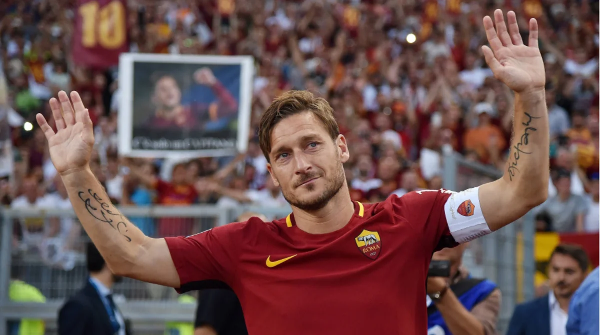 Del Piero və Totti İtaliya futbol tarixinin rəmzi komandalarına salınmayıb