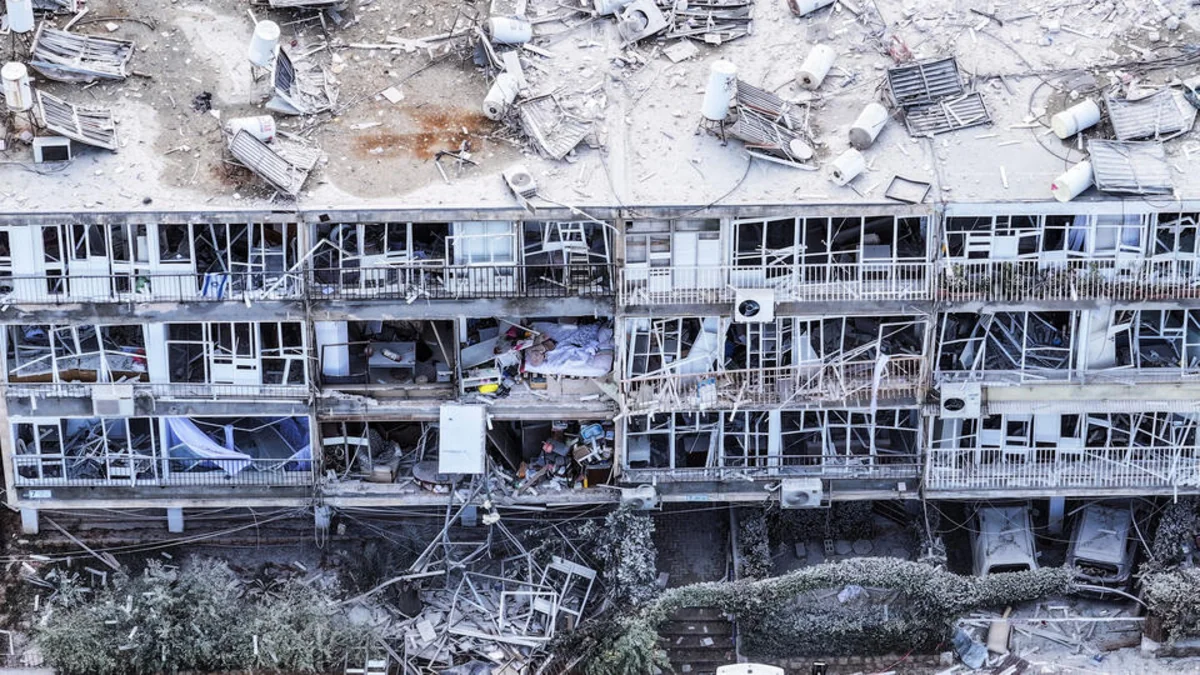 Iran launches missile strike on Tel Aviv, Ashkelon, Haifa