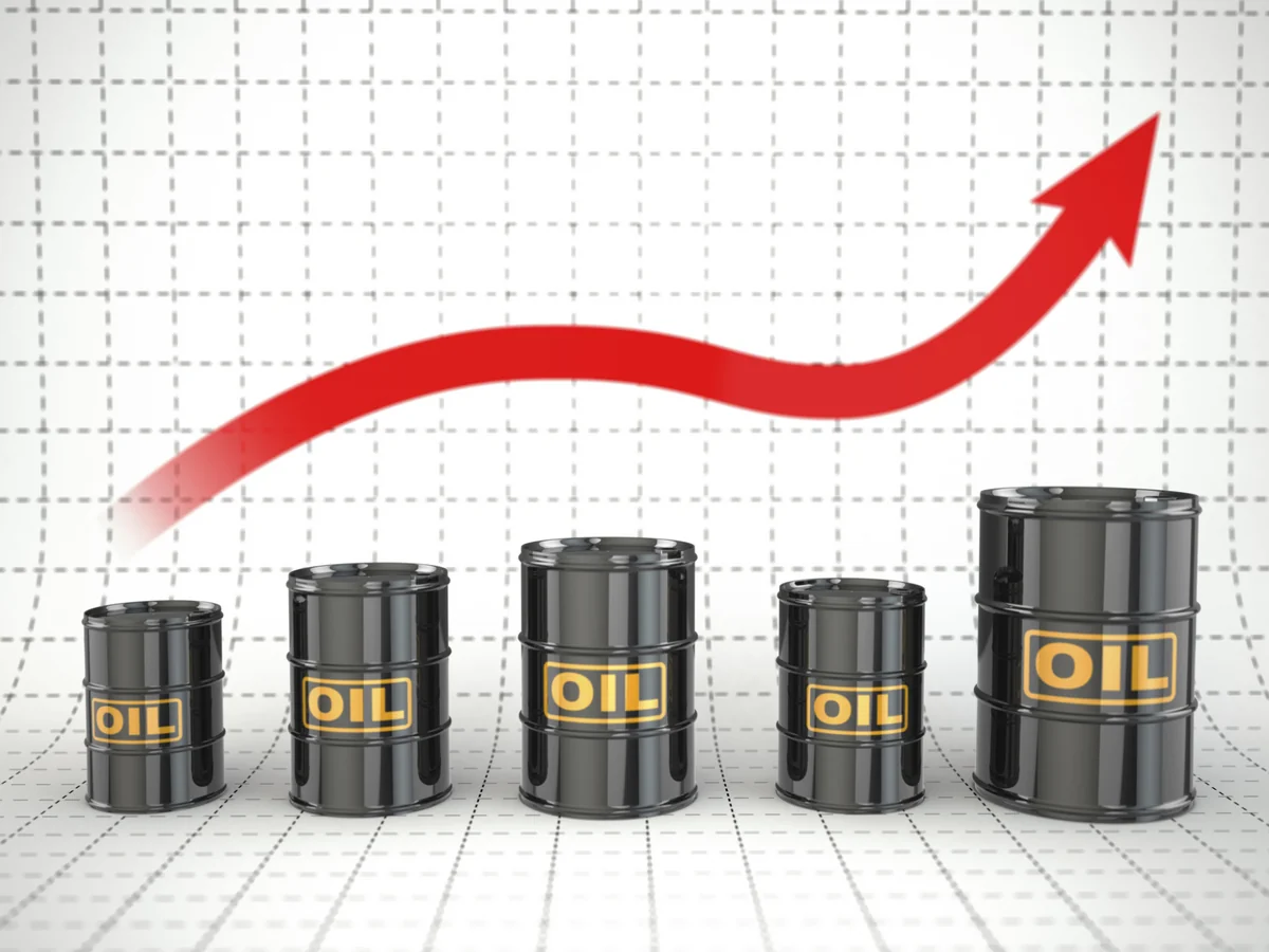 Azerbaijani oil price exceeds $90
