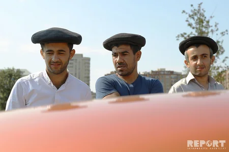 Bakıda klassik avtomobillərin yürüşü və sərgisi təşkil olunub - FOTOREPORTAJ