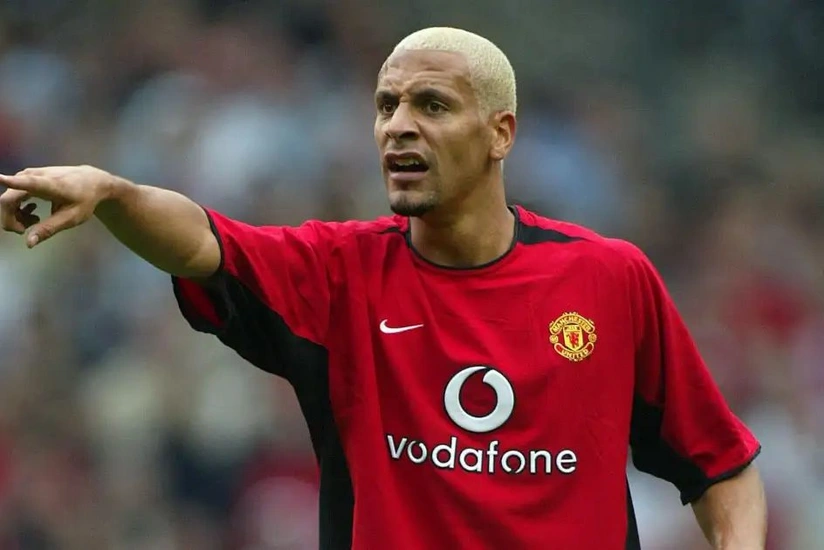 İngiltərə Premyer Liqası tarixinin ən yaxşı müdafiəçisi müəyyənləşib