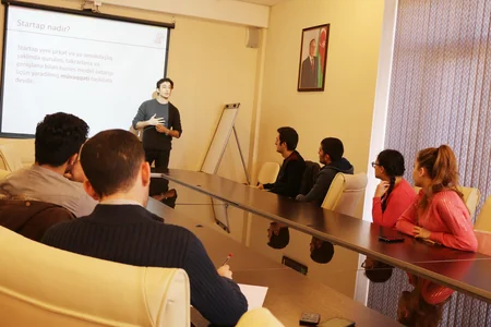 ​Baku Business Factory held a seminar at Azerbaijan University