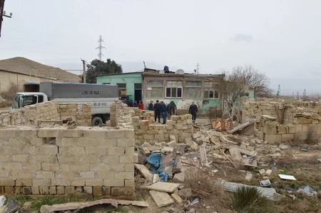 Ümid qəsəbəsində yeni yaşayış binaları məcburi köçkünlərin istifadəsinə verilib