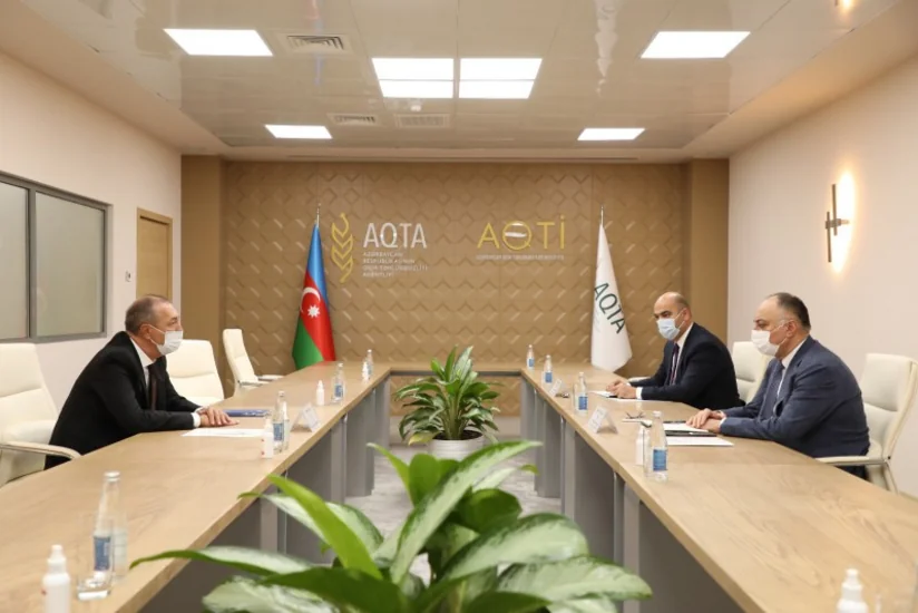 AQTA rəhbəri Agentlik yanında İctimai Şuranın sədri ilə görüşüb