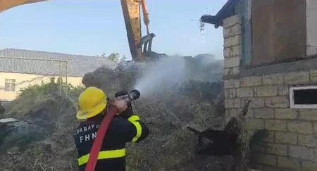 Zərdabda həyətyanı sahədə yanğın olub