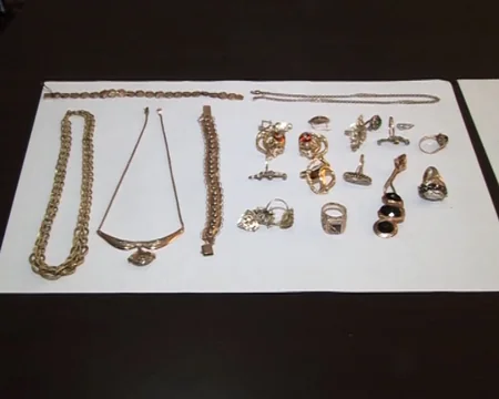 Bakıda qonşusunun evindən oğurluq edən şəxs saxlanılıb