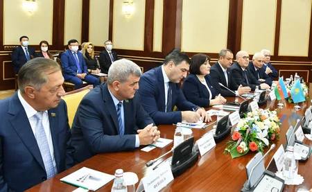 Azərbaycan və Qazaxıstan parlament sədrlərinin görüşü olub