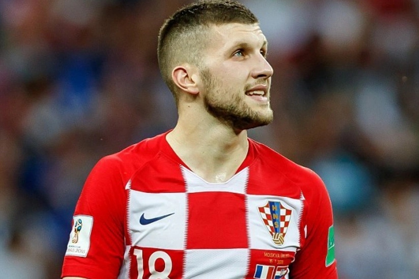 UEFA Xorvatiya millisinin futbolçusunun cəzasını azaldıb