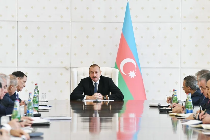 İlham Əliyev: Qanunsuz tikililərə son qoyulmalı, mövcud qaydaları pozanlar məsuliyyətə cəlb edilməlidir