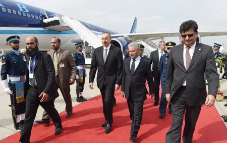 President Ilham Aliyev arrives in Pakistan for a visit