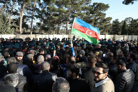 Погибшие при крушении вертолета похоронены на II Аллее шехидов