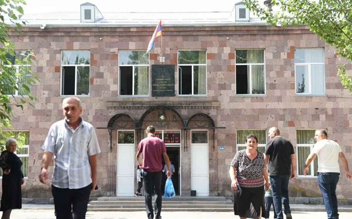 Ermənistan hərbi prokurorunun müavini istefa verib