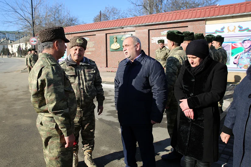Müdafiə naziri “Açıq qapı” günündə Qusar rayonunda olub