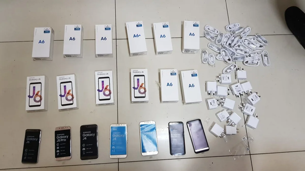 Azərbaycana mobil telefon və aksesuarlarının qaçaqmalçılıq yolu ilə gətirilməsinin qarşısı alınıb