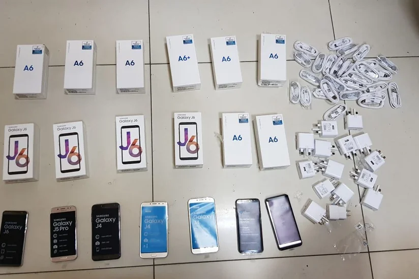 Azərbaycana mobil telefon və aksesuarlarının qaçaqmalçılıq yolu ilə gətirilməsinin qarşısı alınıb