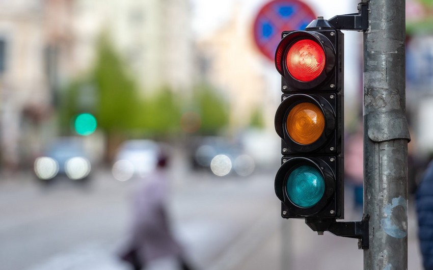 Bakıda daha bir yerdə işıqfor obyekti və müvafiq yol nişanları quraşdırılıb