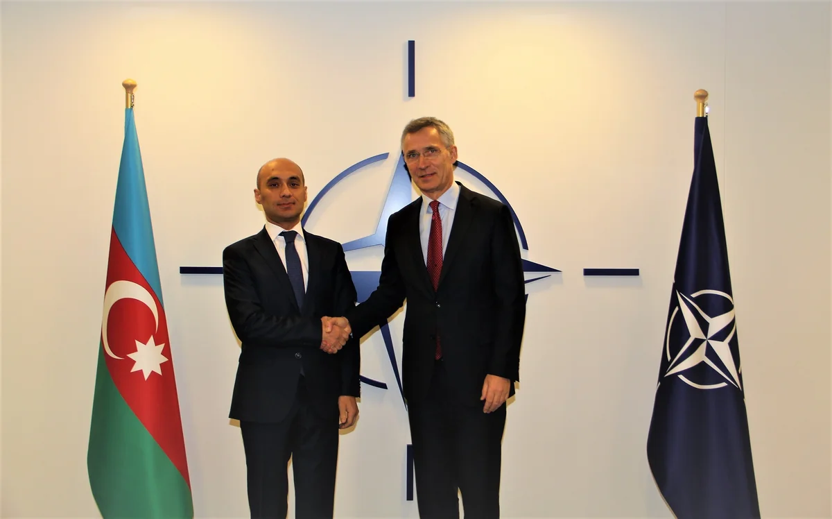 Gaya Mammadov presents his credentials to NATO Secretary General