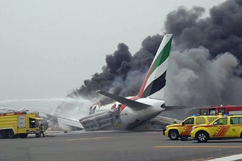 Dubai airport closed after plane crash landing - VIDEO - UPDATED