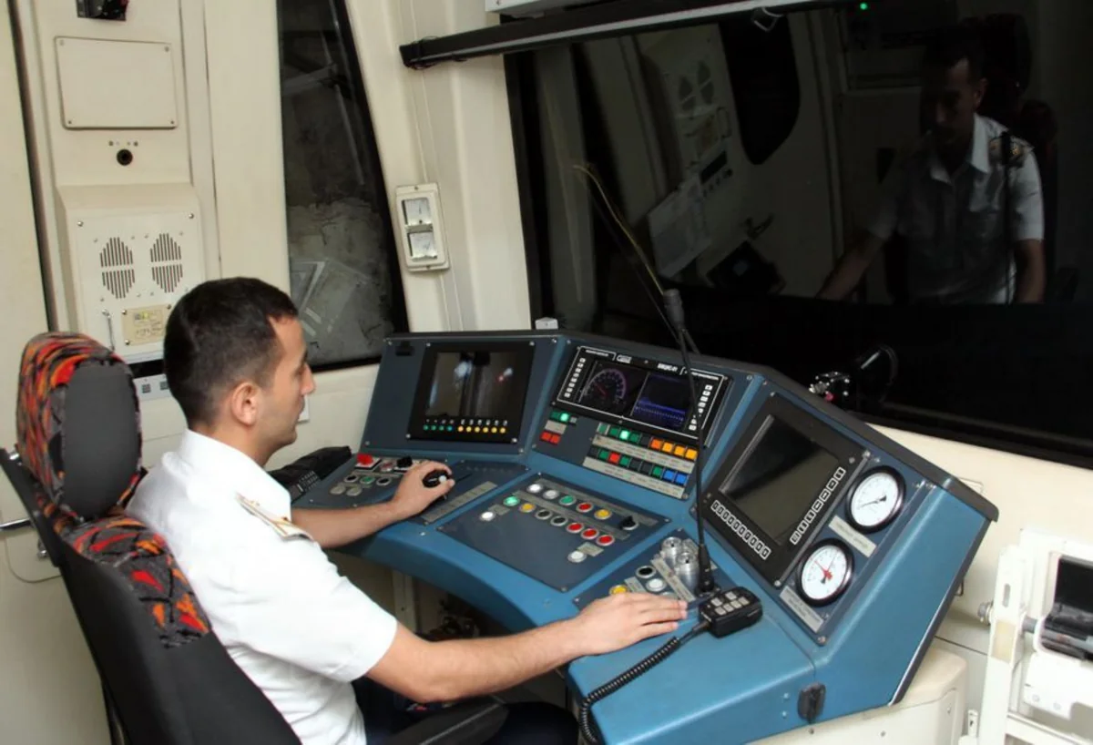 Gələn aydan metroda maşinistlər yeni forma geyinəcəklər