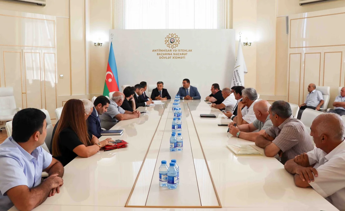Dövlət Xidməti və Azəriqaz podratçı şirkətlərin problemlərini dinləyiblər