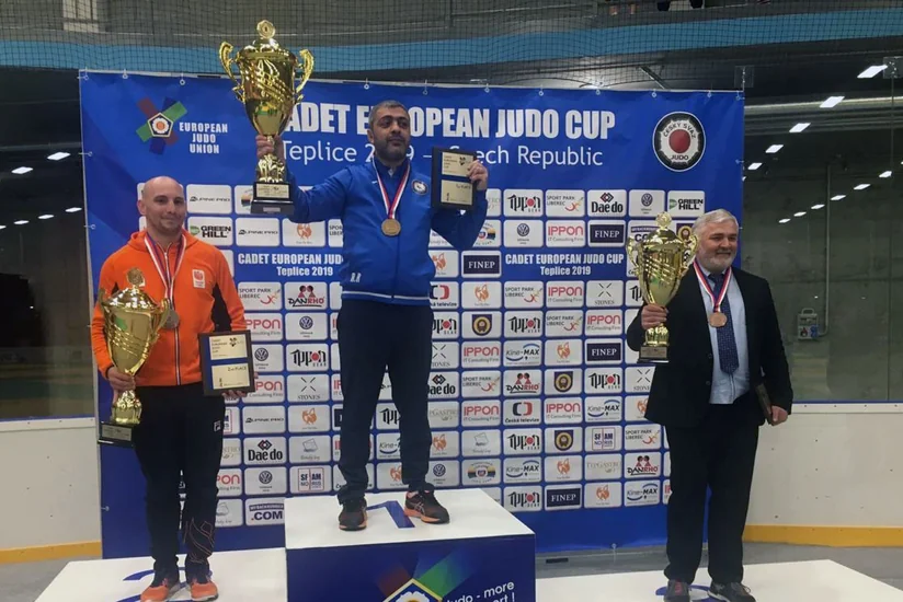 Yeniyetmə cüdoçularımız Avropa kubokunu qazanıblar
