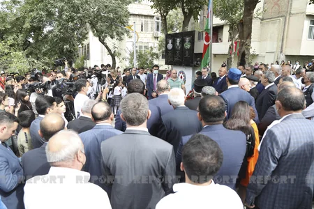 Xətaidə üç şəhidin xatirə lövhəsinin açılışı olub