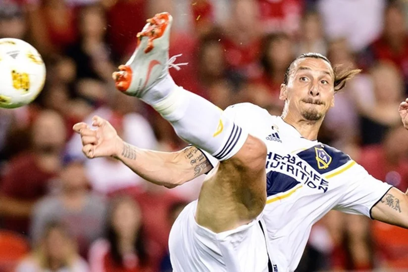 Zlatan İbrahimoviç MLS-də ən yaxşı futbolçu mükafatına namizəd olub