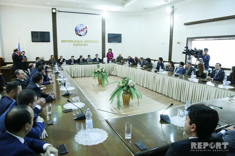 İslahatçı Gənclər İctimai Birliyi İlin Adamı və Gənclərin Dostu milli mükafatlarının qaliblərini təltif edib