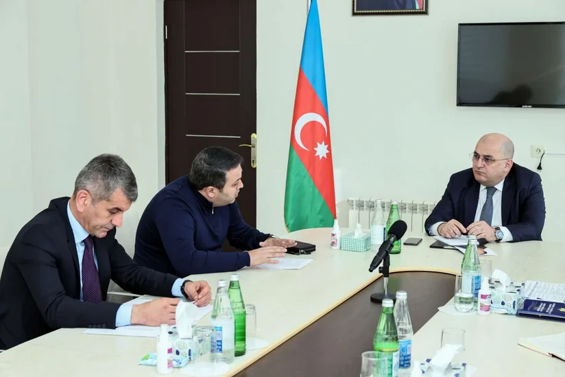 Şahin Bağırov Şirvan şəhərində vətəndaşları qəbul edib