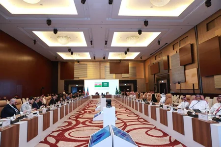 Azerbaijan, Saudi Arabia sign documents in pharmaceuticals, shipping