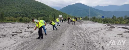 Şəkinin Baş Göynük avtomobil yolunda selin fəsadları aradan qaldırılıb