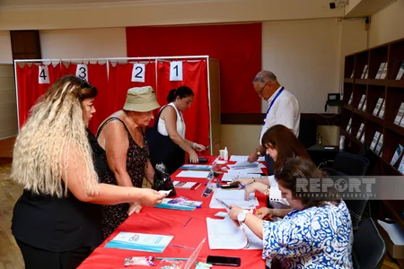 Azərbaycanda 1 milyondan çox seçici səs verib - FOTOREPORTAJ