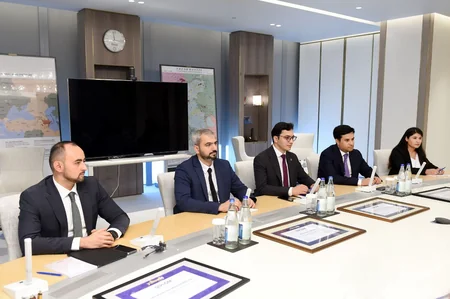 Глава SOCAR встретился с победителями конкурса Yüksəliş