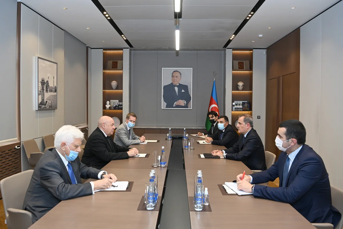 Ceyhun Bayramov: Azərbaycan Ermənistana birtərəfli qaydada humanitar atəşkəs təklif edib