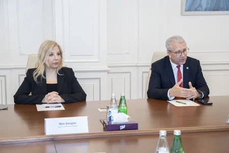 ADAU ilə Ege Universiteti arasında ikili diplom proqramının icrası müzakirə edilib