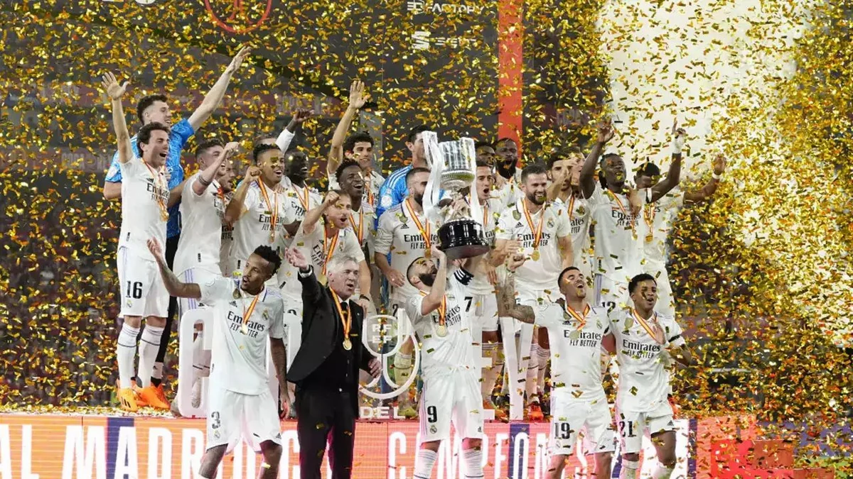 Real Madrid 100 rəsmi titul qazanan ilk İspaniya klubu olub