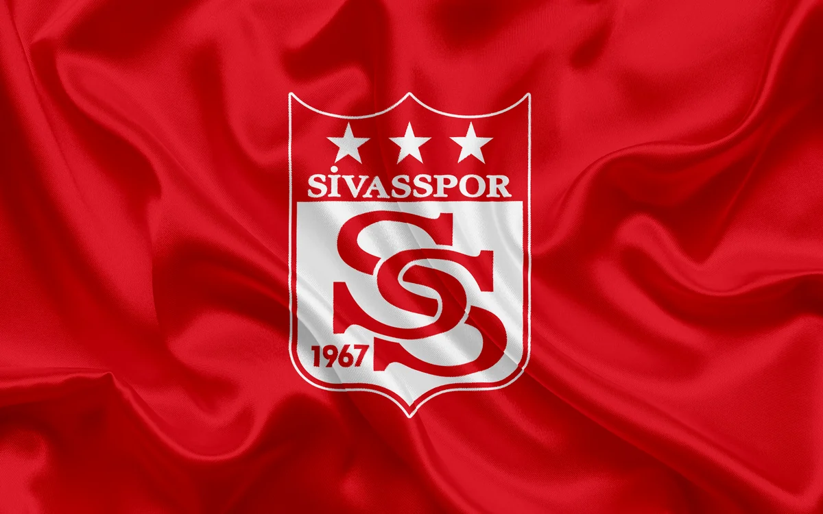Sivassporun futbolçusu: Ölkəmizi layiqincə təmsil edəcəyik