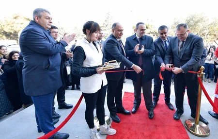 Bakıda yeni “RAHAT” Gourmetmarketin təntənəli açılışı olub